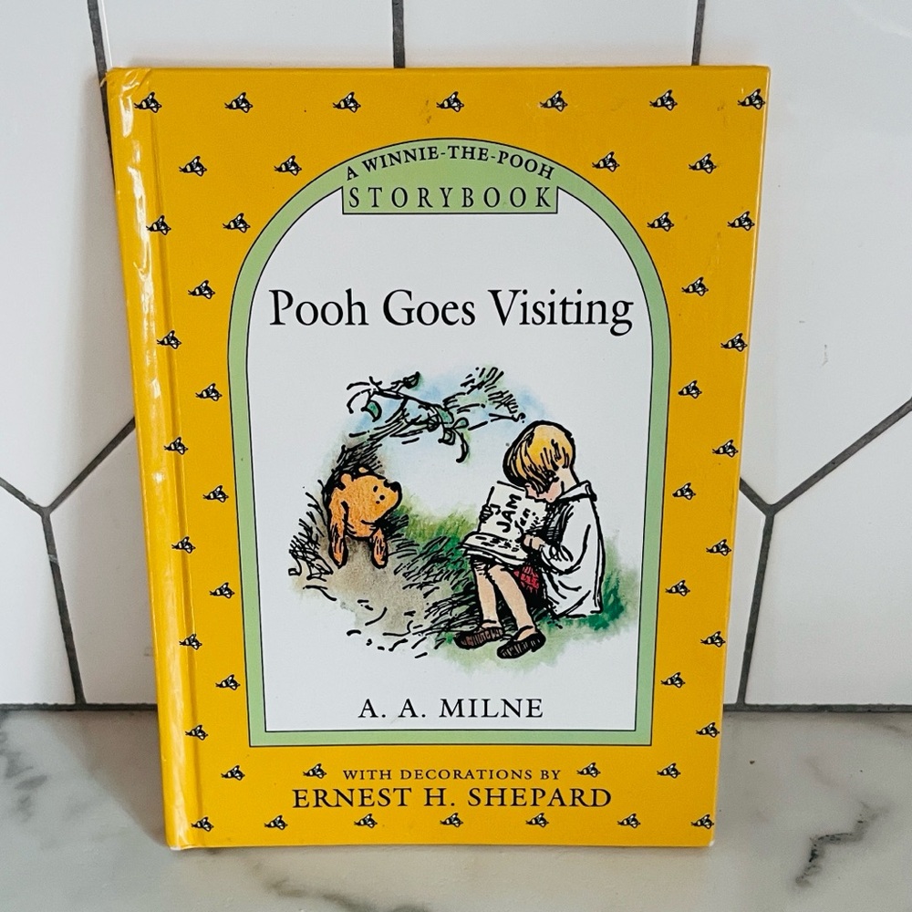 Vintage 1993 “Pooh Goes Visiting” A Winnie-The-Pooh Storybook, Hardcover